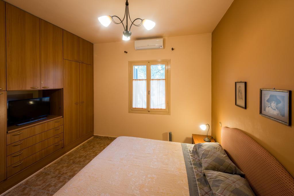 Mazourka Apartment Stavros  Exterior photo